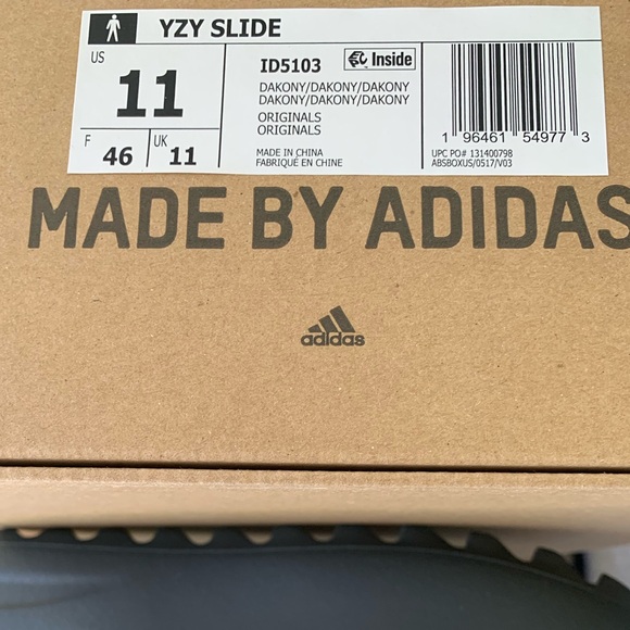 Brand New Yeezy Slides - Picture 3 of 5